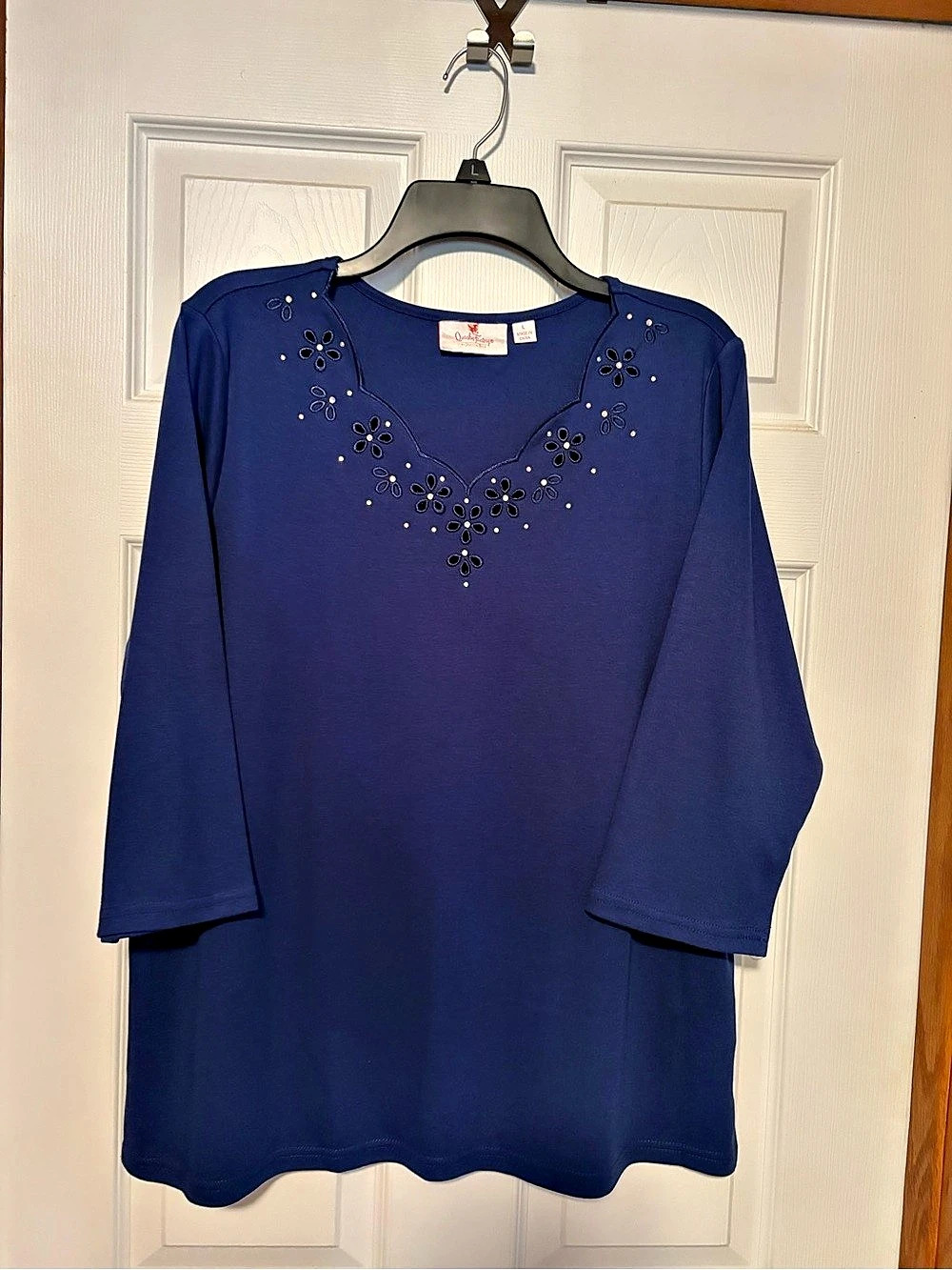 Quacker Factory Embellished Neckline Tunic in Blue Large